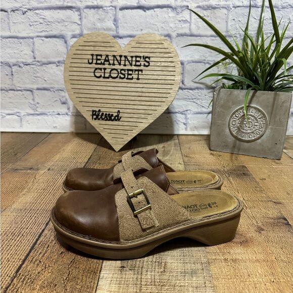 Naot Cosmopolitan
Avignon - Picture 11 of 13